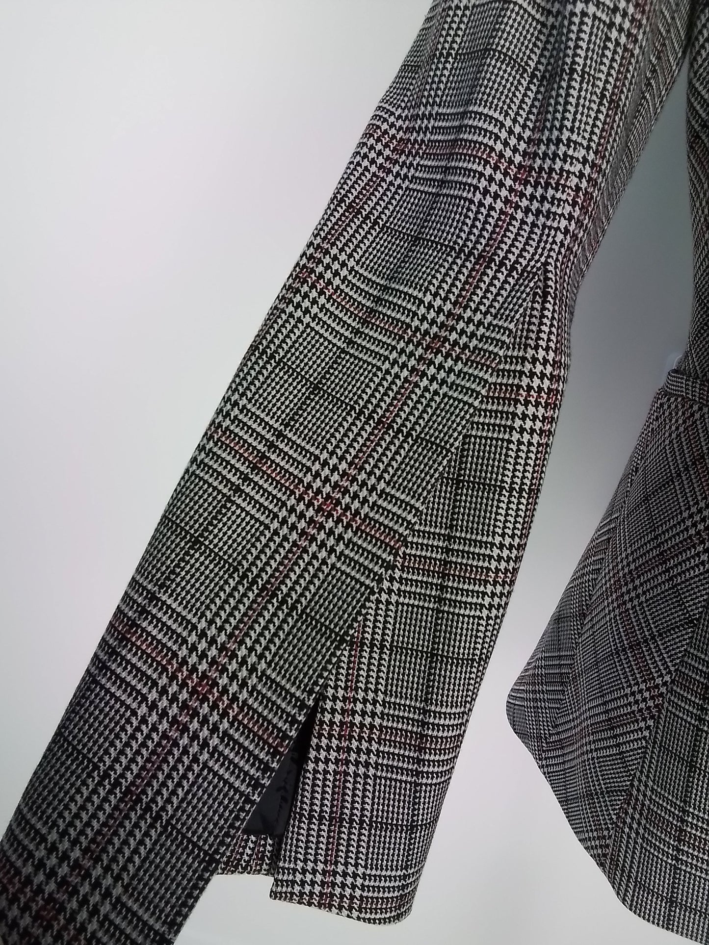 NEW Veronika Main Plaid Blazer Size 8