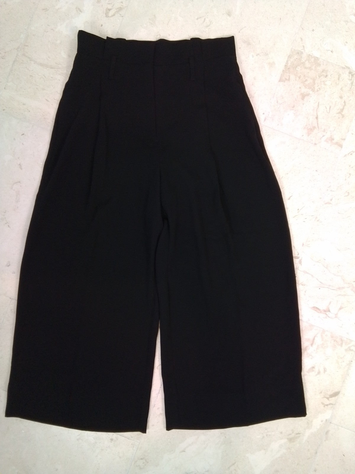 Veronika Maine by Cue Black Wide Leg Cropped Pants 10